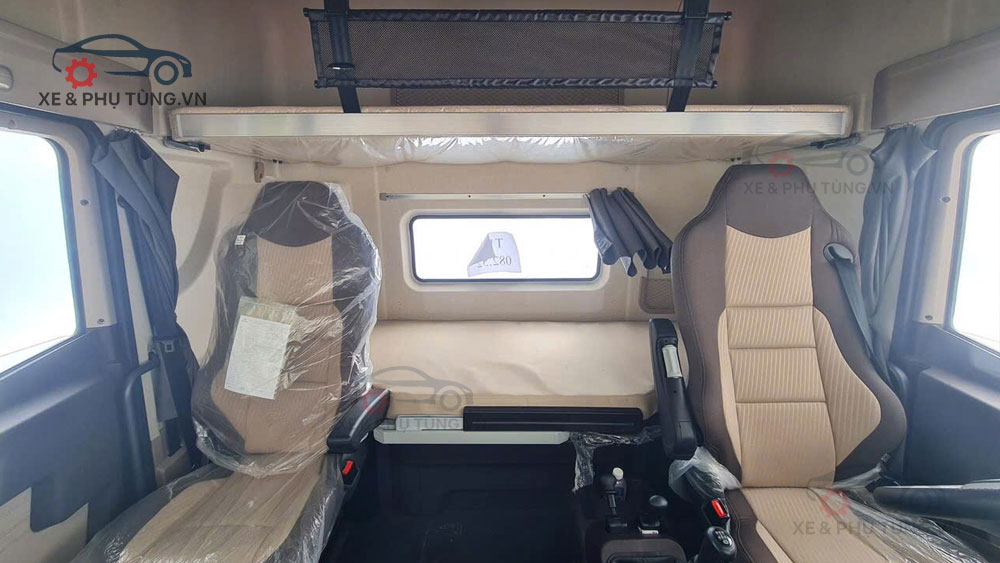 Giường Nằm Xe Đầu Kéo Container FAW JH6 460HP 2 Cầu Láp Động Cơ Yuchai